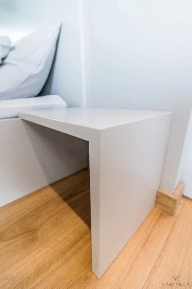 Sidebord-nattbord.jpg