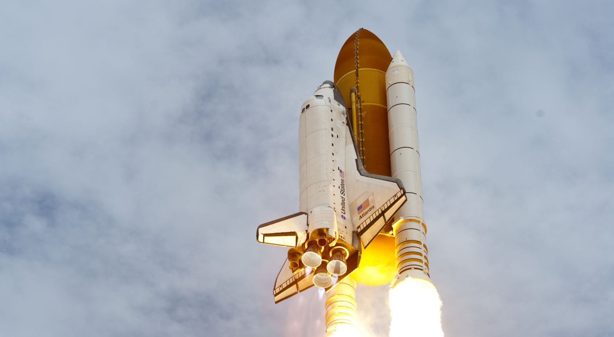 space-shuttle-atlantis-liftoff-mission-rocket-39698.jpeg