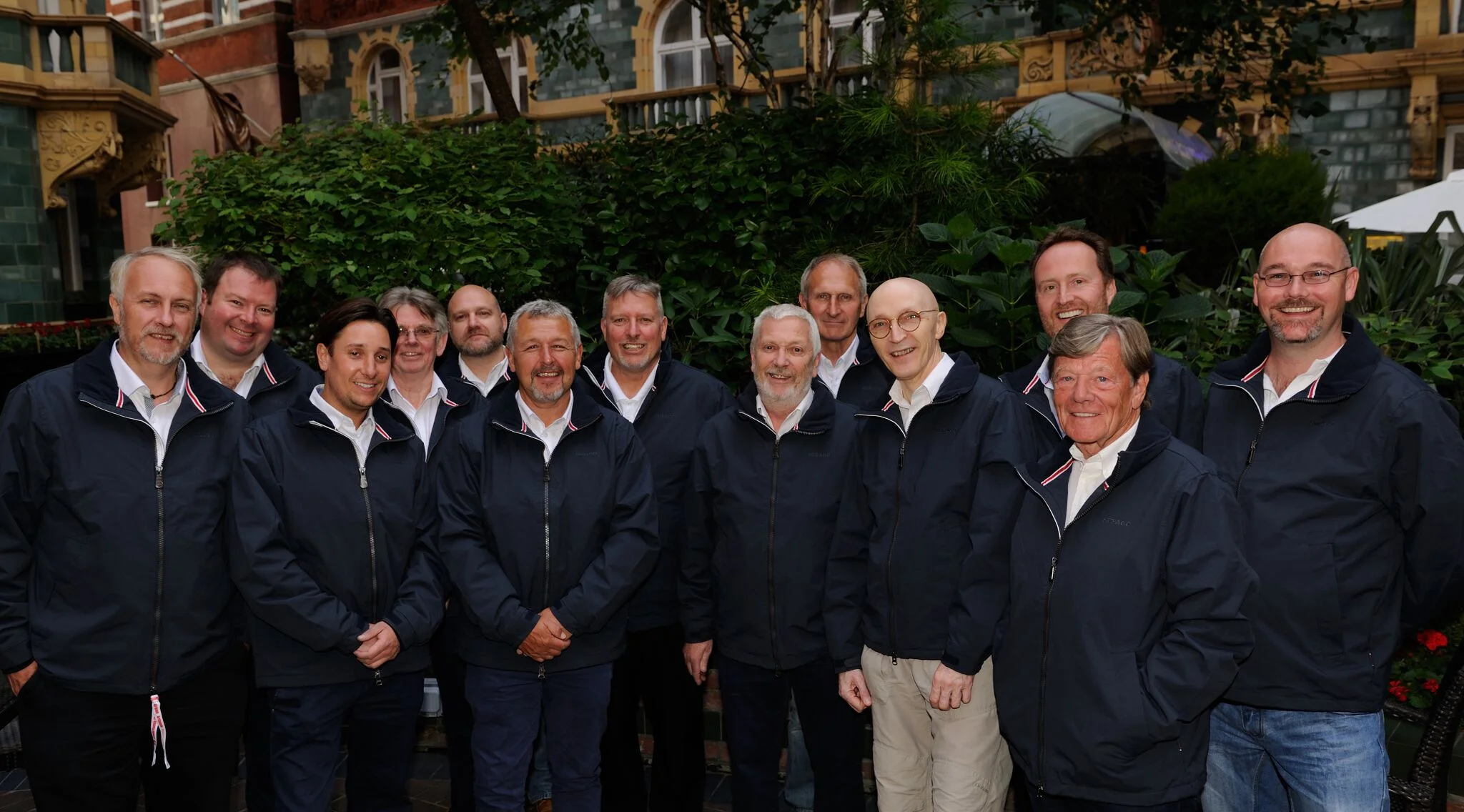 _103933Team Britannia.jpg