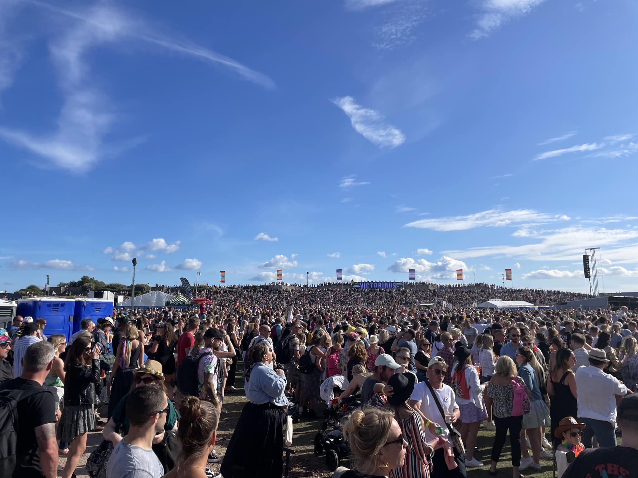 Given the rubbish weather today, the amazing festival that was #victorious seems so long ago. But pleased to report I am still holding on to the memory of the incredible talent that is Heather Small. My favourite set of the whole weekend.