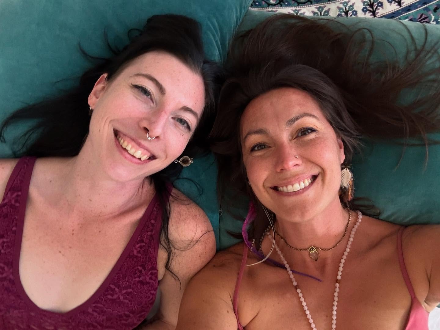 ✨Afterglow✨ 

Basking in the HEART ❤️ GLOW of our circle yesterday. Lake &amp; I have been hosting this Venus Descent Circle series since Venus rose as the Morning Star. 

🌹 We&rsquo;ve learned and grown, shared and supported each other&rsquo;s grow