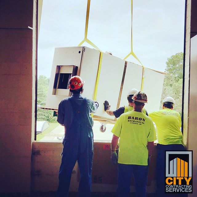 Coming in hot, or should we say cold.....!!?? Removing the window systems to provide access for the AC units to be craned in! A great addition for a Metro Detroit School that&rsquo;s back in session the end of this month!
.
.
.
.
.
.
.
.
#citycontrac