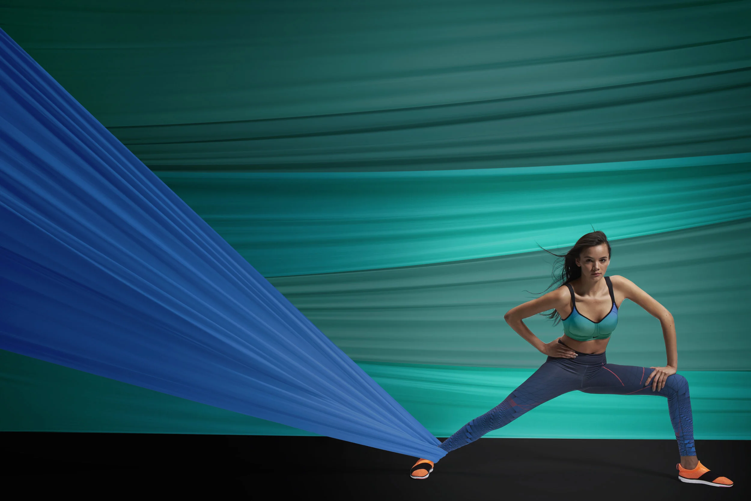 FA16_AF_Hypernational_Stretch_Look_10_2187 copy.jpg