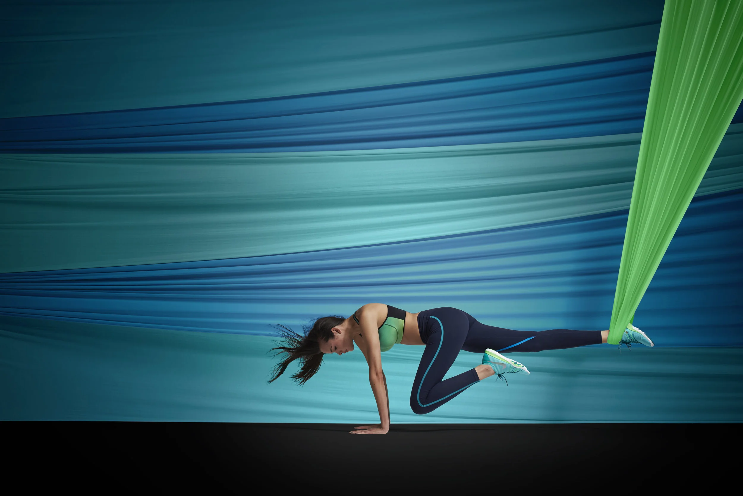 FA16_AF_Hypernational_Stretch_Look_06_1673 copy.jpg