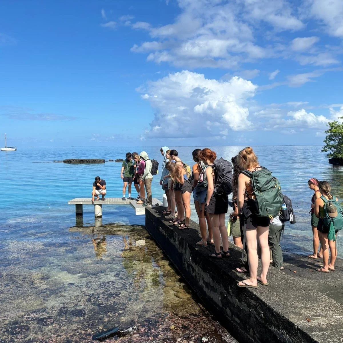 Every year, students in our Spring French Polynesia program work directly with Tama no te Tairoto, a locally led organization dedicated to coral reef protection, coastal restoration, and community-based conservation.

Together, they dive into reef su
