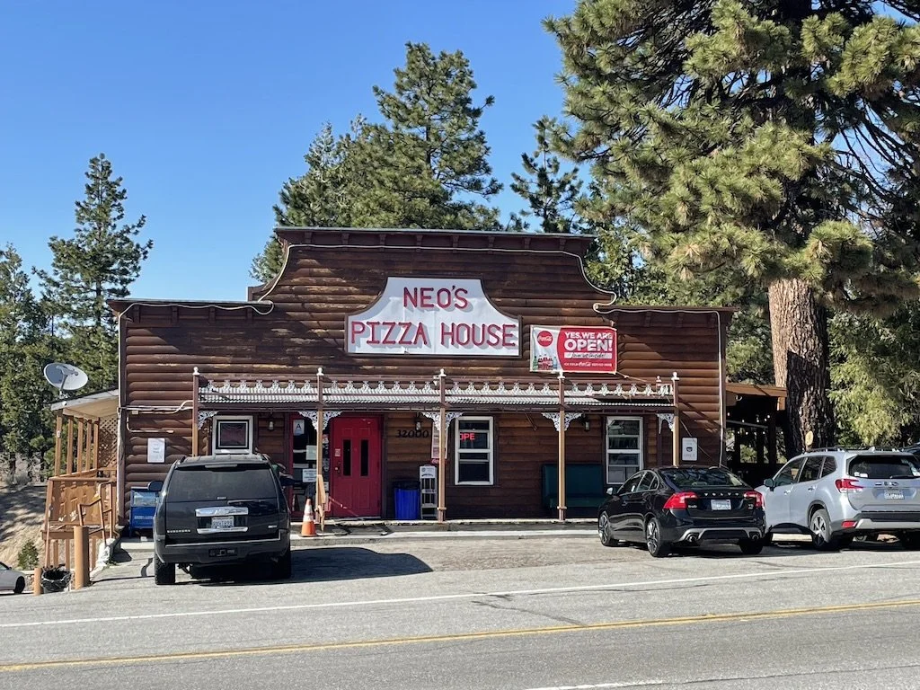 Neo's Pizza Running Springs The Best Pizza In Town — Elisa Eats A Pizza