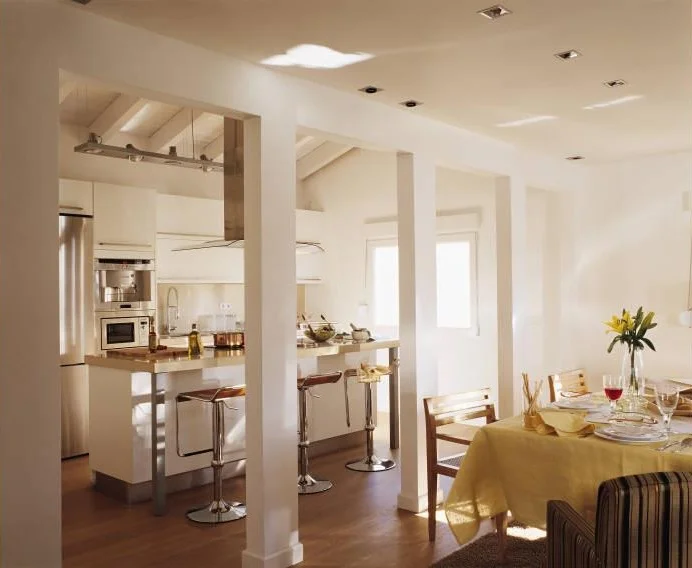 Kitchen, open floor plan, dining room, eating area, counter stools, modern kitchen, home staying, kitchen styling