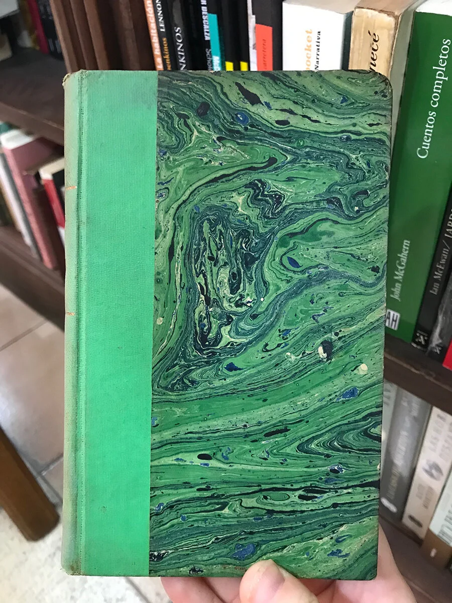 Another marbled book cover, found in the Avila bookstore of Buenos Aires, in color. I found several other dusty examples on the shelves, but sadly did not purchase any of them