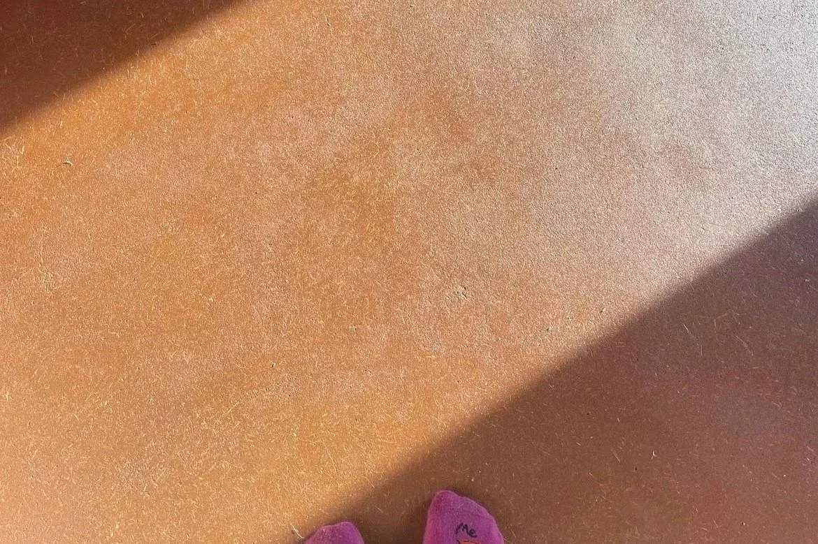  earthen floor with local red clay 