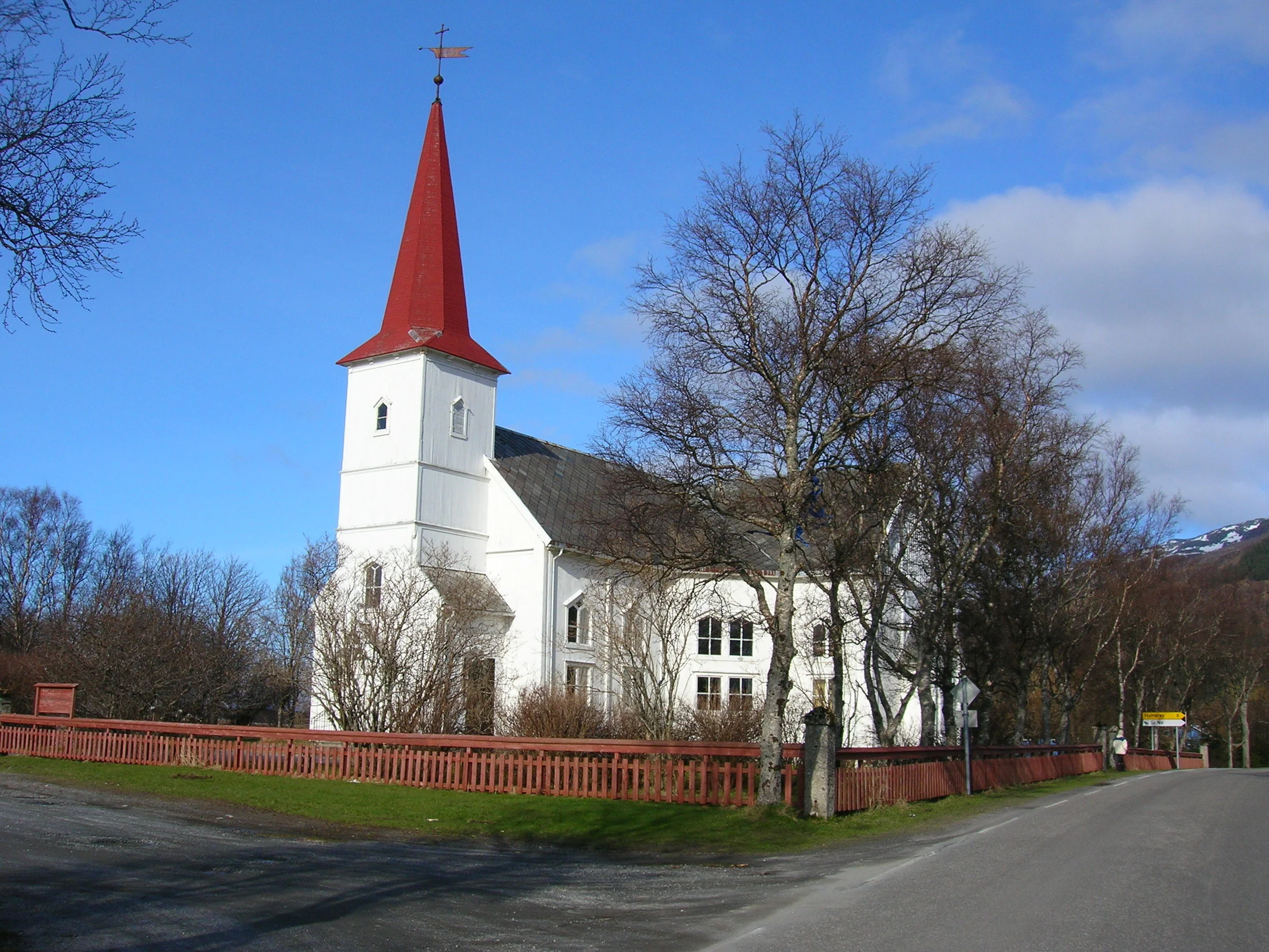 Church_of_Nesna_02.jpg