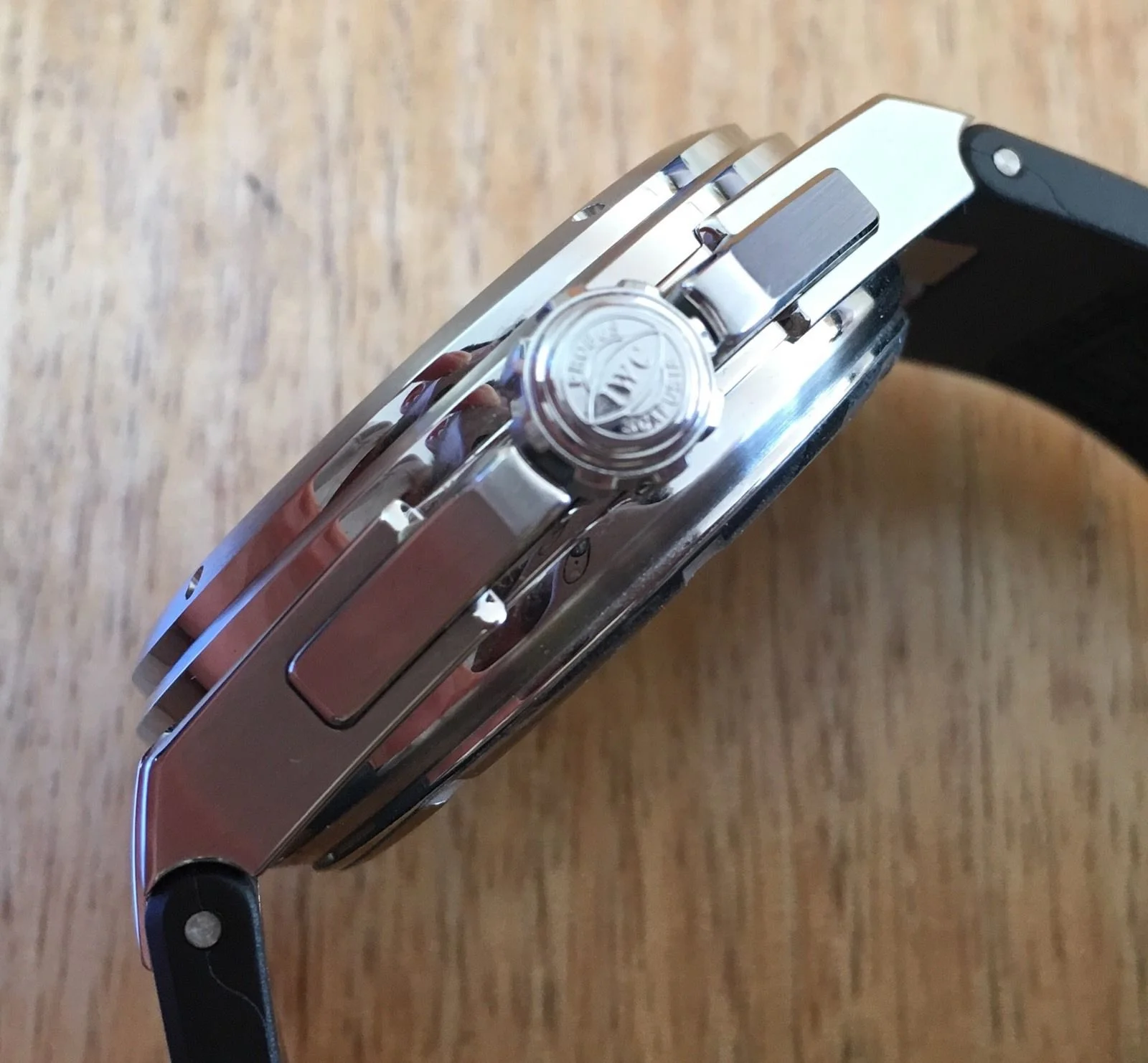 IWC Ingenieur Mission Earth IW323601 (8).jpg