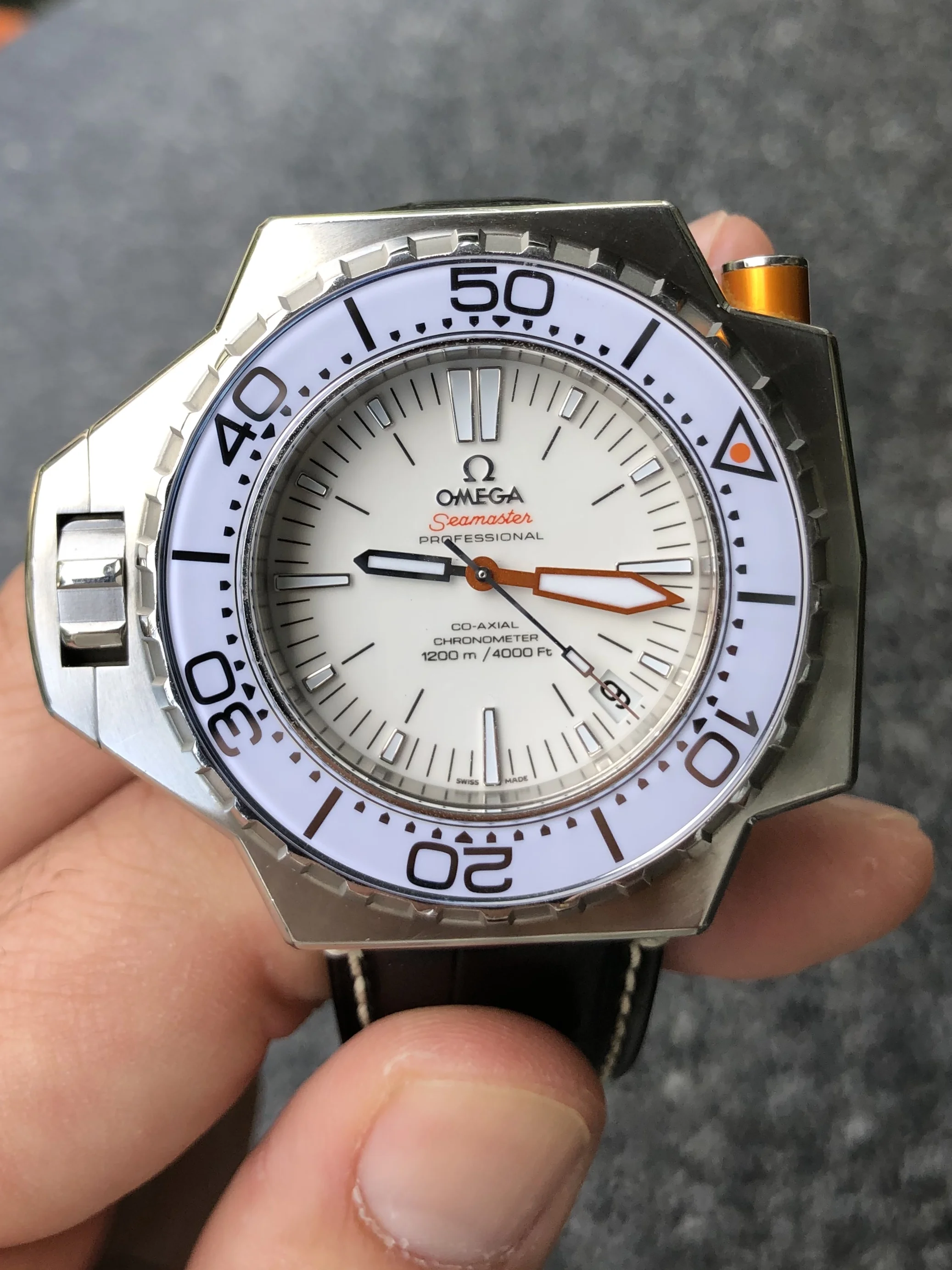 Omega Seamaster Ploprof 1200m 224.32.55.21.04 (11).jpg