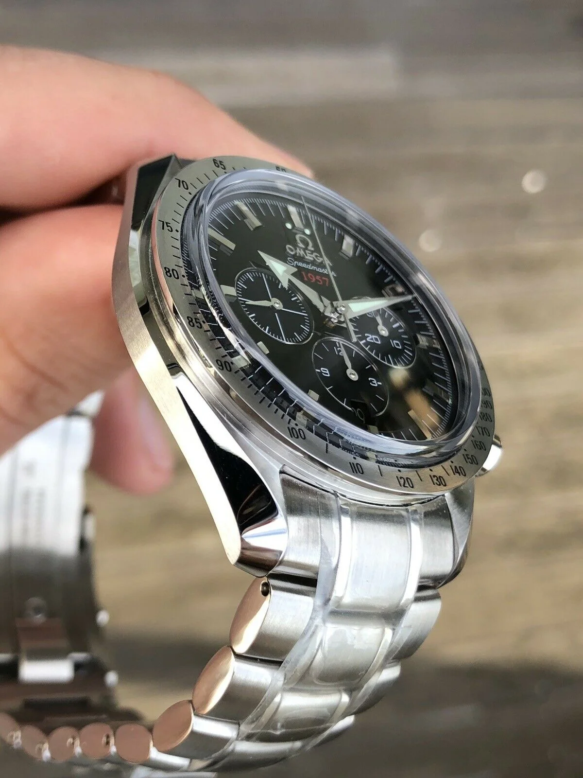 Omega Speedmaster Broad Arrow 1957 Co-Axial 321.10.42.50.01.001 - Brand new (5).jpg