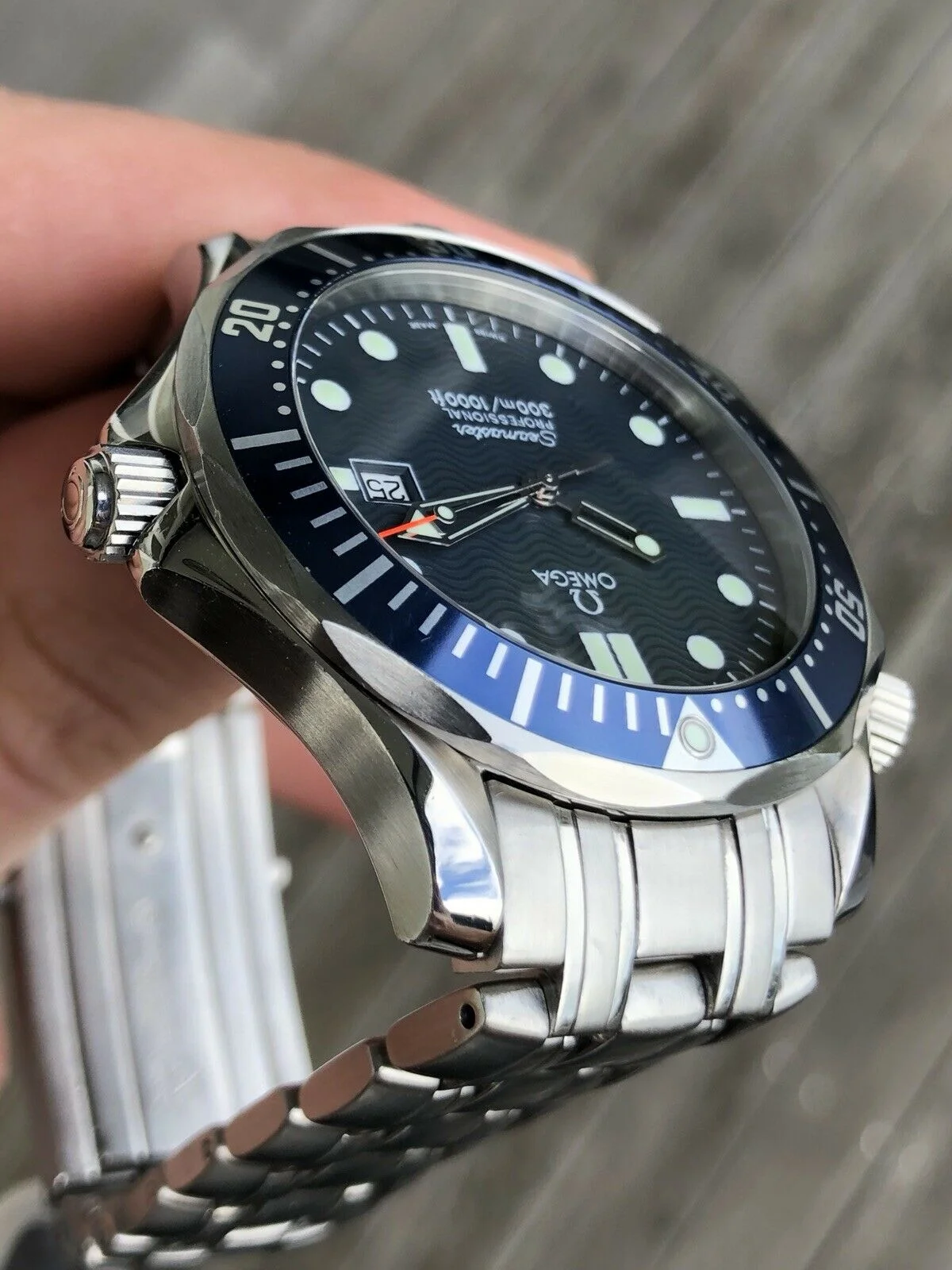 Omega Seamaster 300M 2541.80 41mm quartz - 1998 (4).jpg