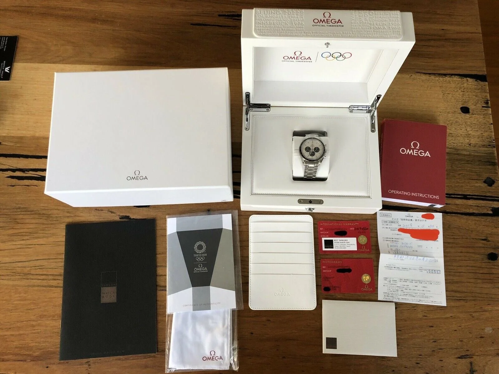 Omega Speedmaster Tokyo Olympics Panda 522.30.42.30.04.001 - BNIB Watch Vault 11.jpg