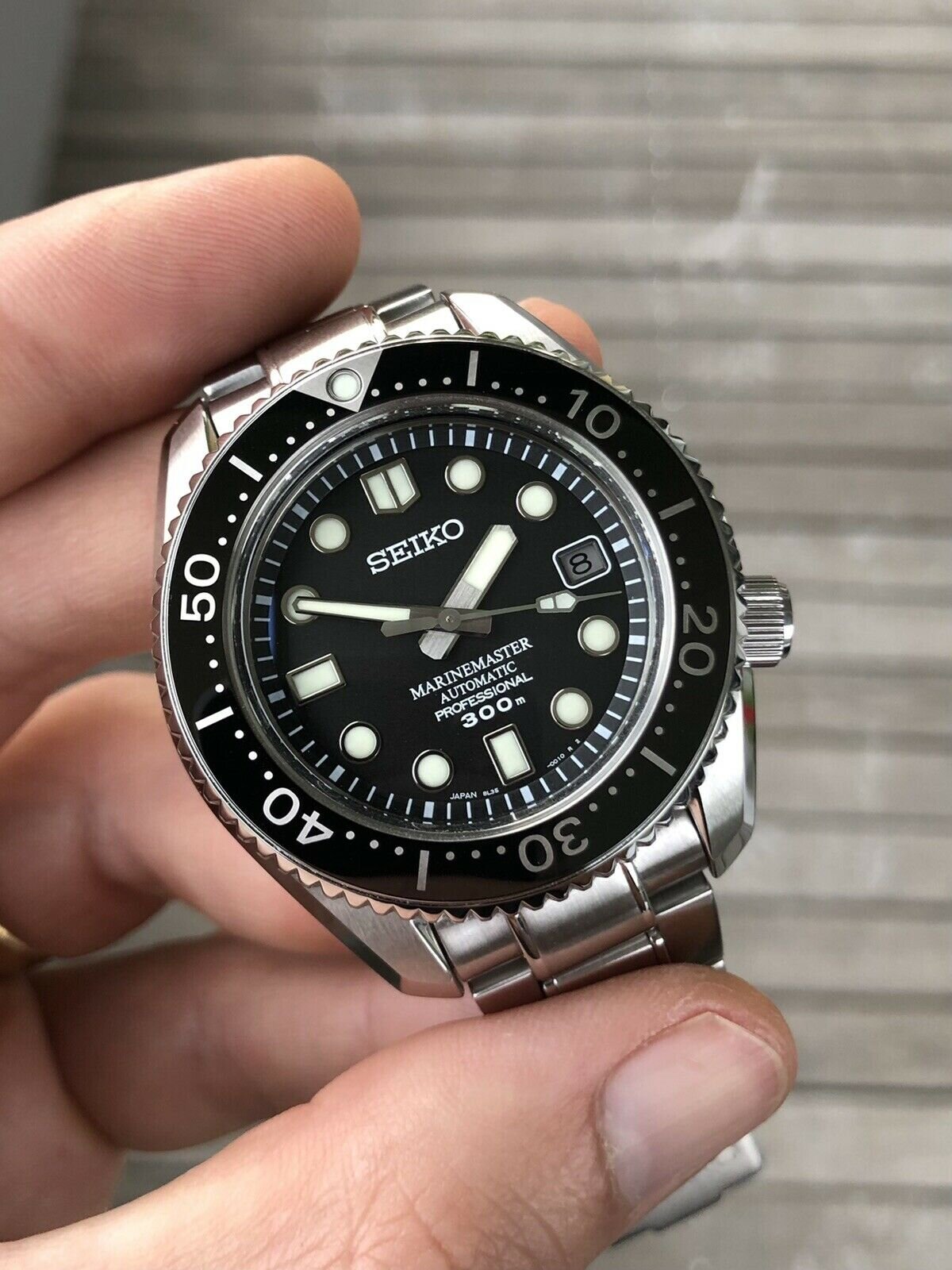 Seiko Marinemaster 300 Sbdx001 12 Watch Vault