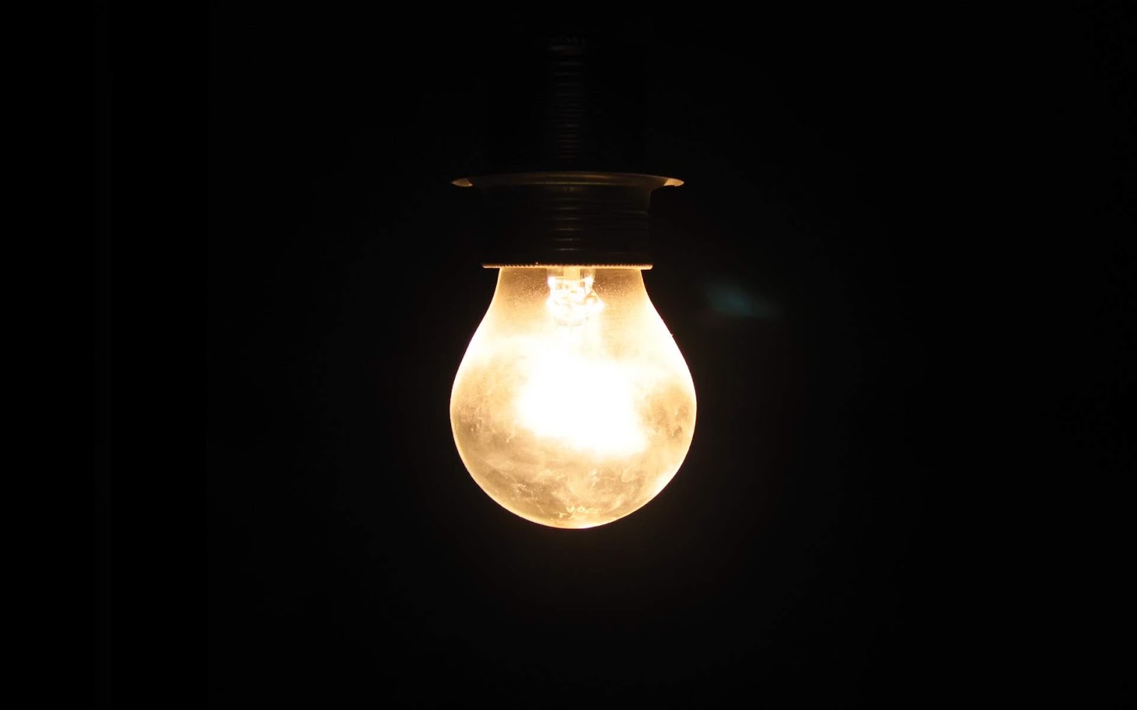 electric-glass-bulb-lamp-light-on-black-background-black-and-white-hd-wallpaper.jpg