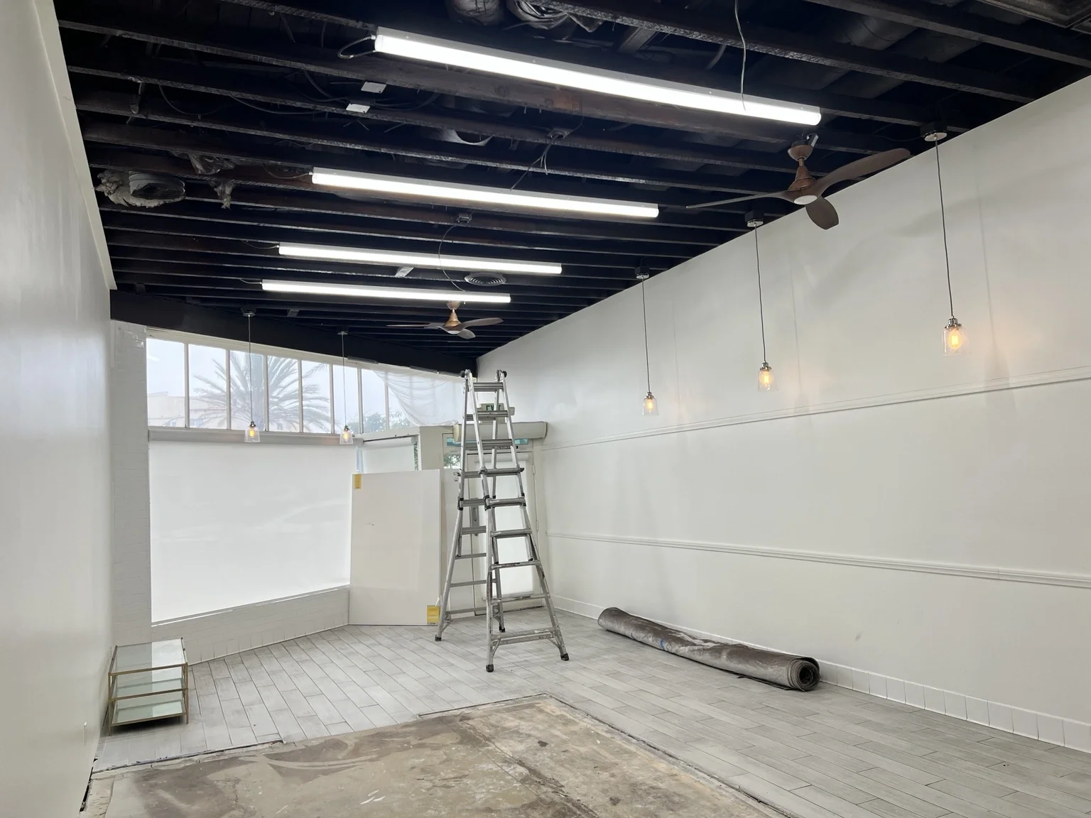 commercial_space_lighting.webp