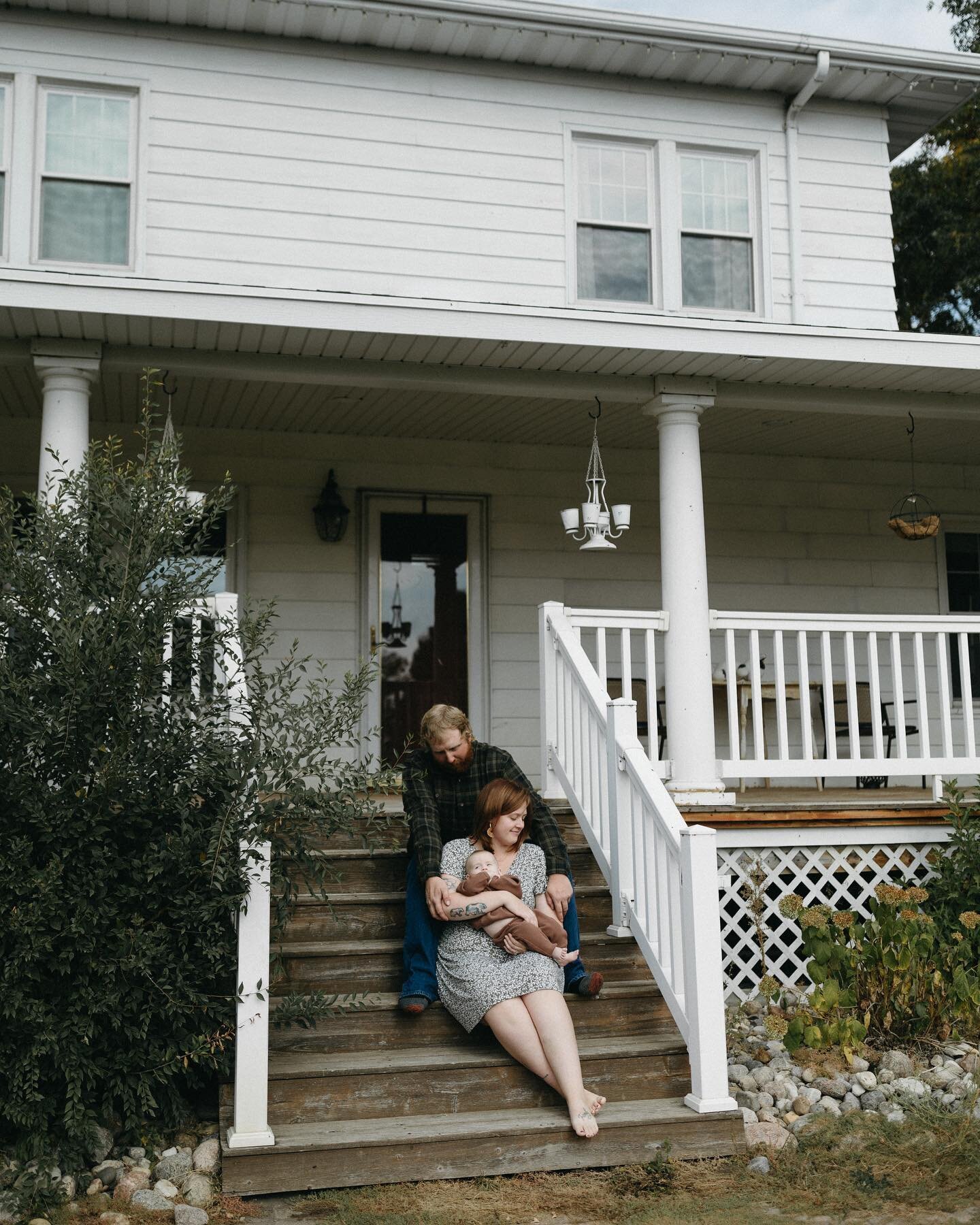 when mom &amp; dad have the cutest front porch ever you take pictures on it