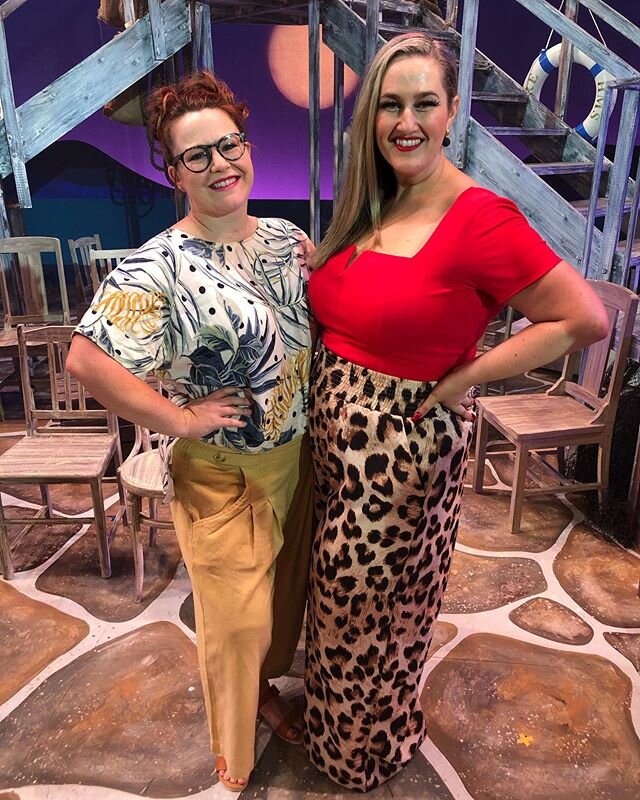Anyone coming to see Mamma Mia today gets to see our beautiful understudies Jess and Stacey, playing Tania and Rosie. Fresh off an extremely successful season in Horsham, these women have embraced this opportunity with open arms and our cast have abs