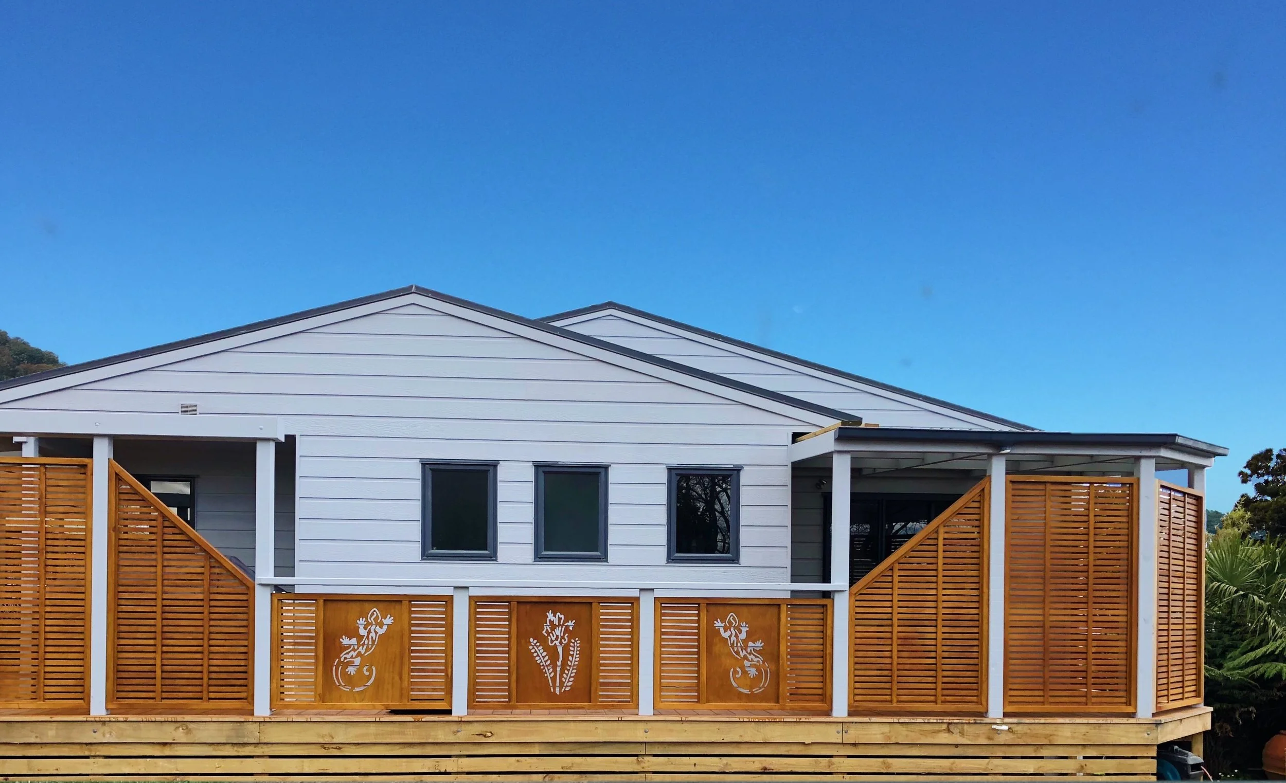 Stained Oriental Framed Trellis - Master.JPG