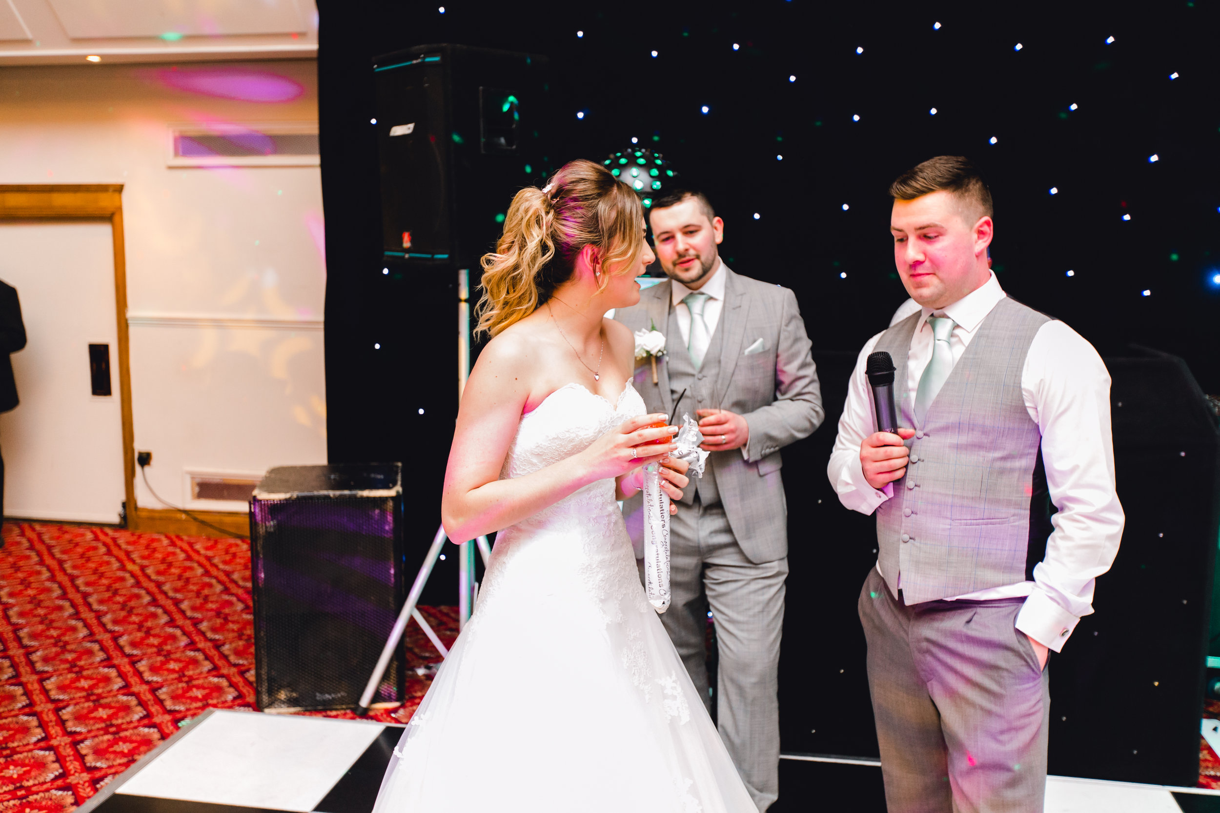 Best man plays funny prank on the bride and groom