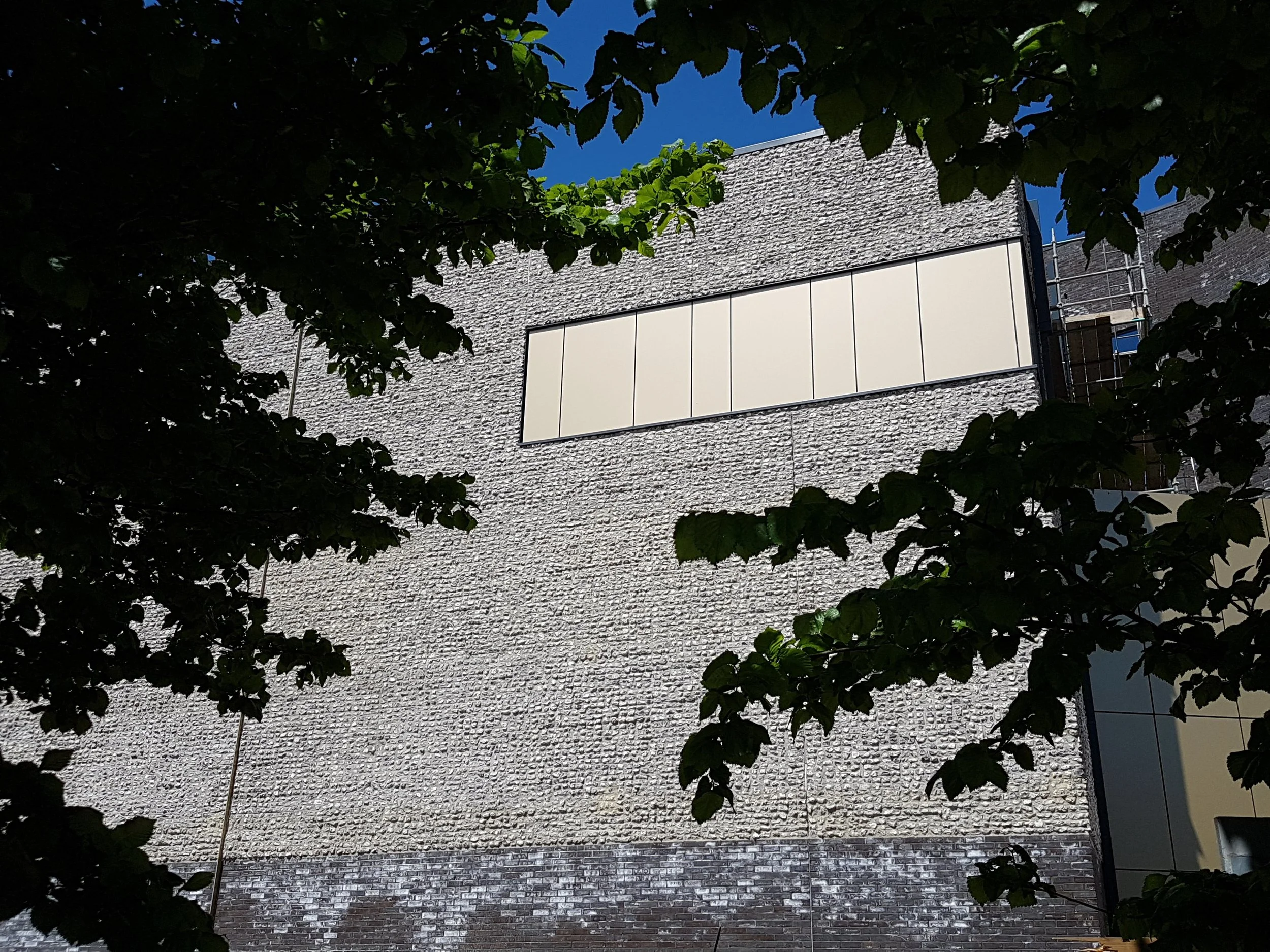 1111Flintwall.jpg