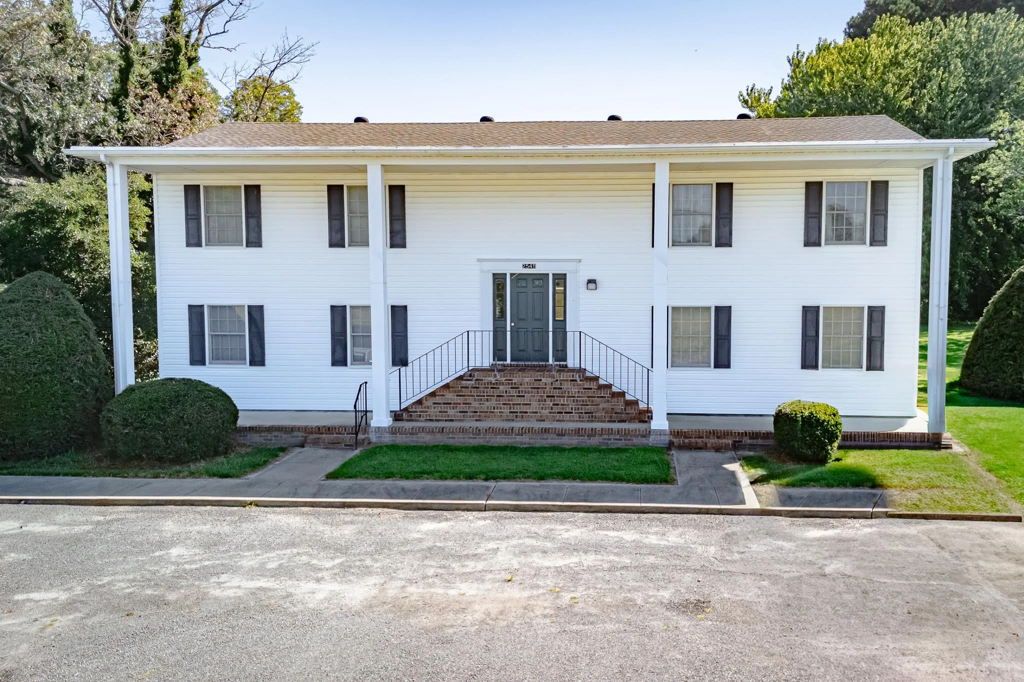 Front of building.jpg