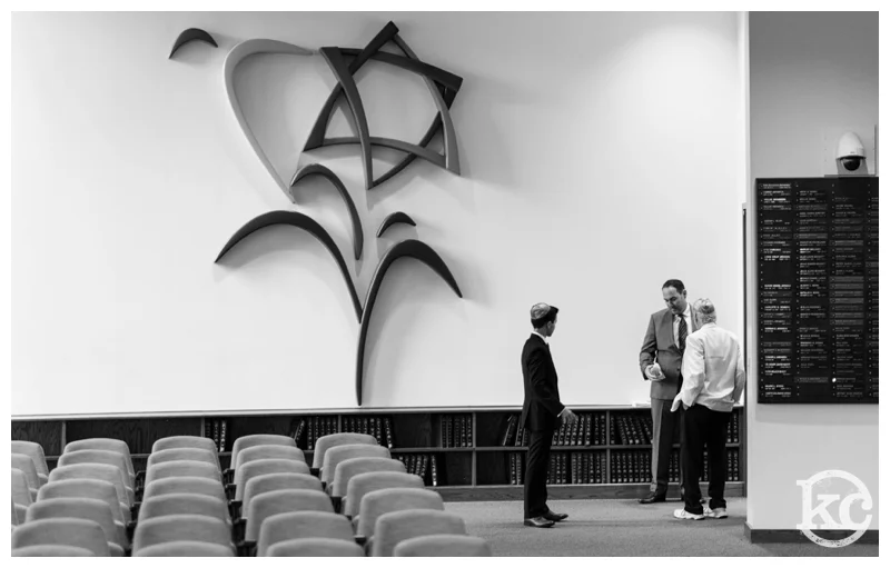 Temple-Beth-Avodah-Bar-Mitzvah-Kristin-Chalmers-Photography_0002