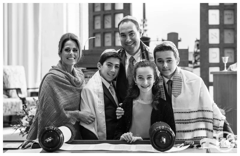 Temple-Beth-Avodah-Bar-Mitzvah-Kristin-Chalmers-Photography_0011