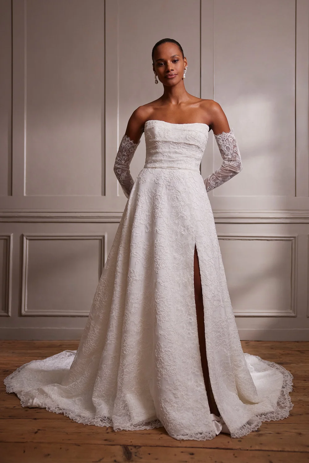 MARINA  Savannah Miller: Elegant and Understated Bridal