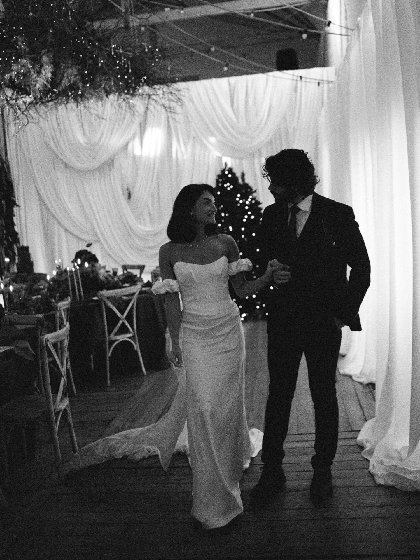 Brides, meet Christiane 🤍

Corseted, strapless, luxurious satin and these beautiful, detachable twisted sleeves with a draped silk train... she is just perfect ✨

Stunning moments captured by @samsparksphoto 

Special thanks 
@samsparksphoto 
@wyres