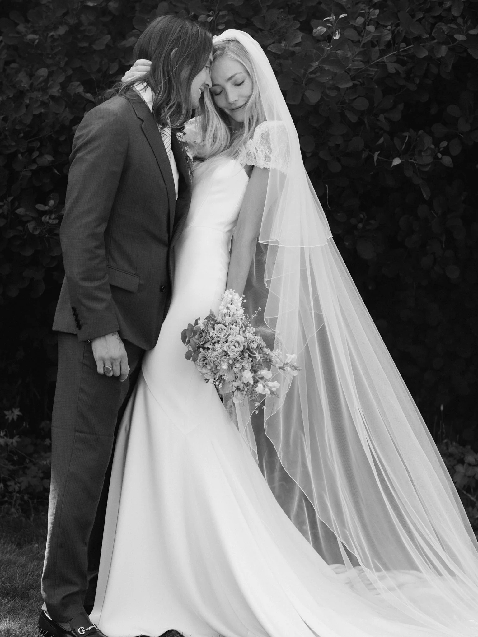As I mark ten years of Savannah Miller Bridal, I&rsquo;m also celebrating a decade of bespoke 🤍

Working closely one to one with my brides, these incredible women, translating their vision into something entirely their own, with my extraordinarily t