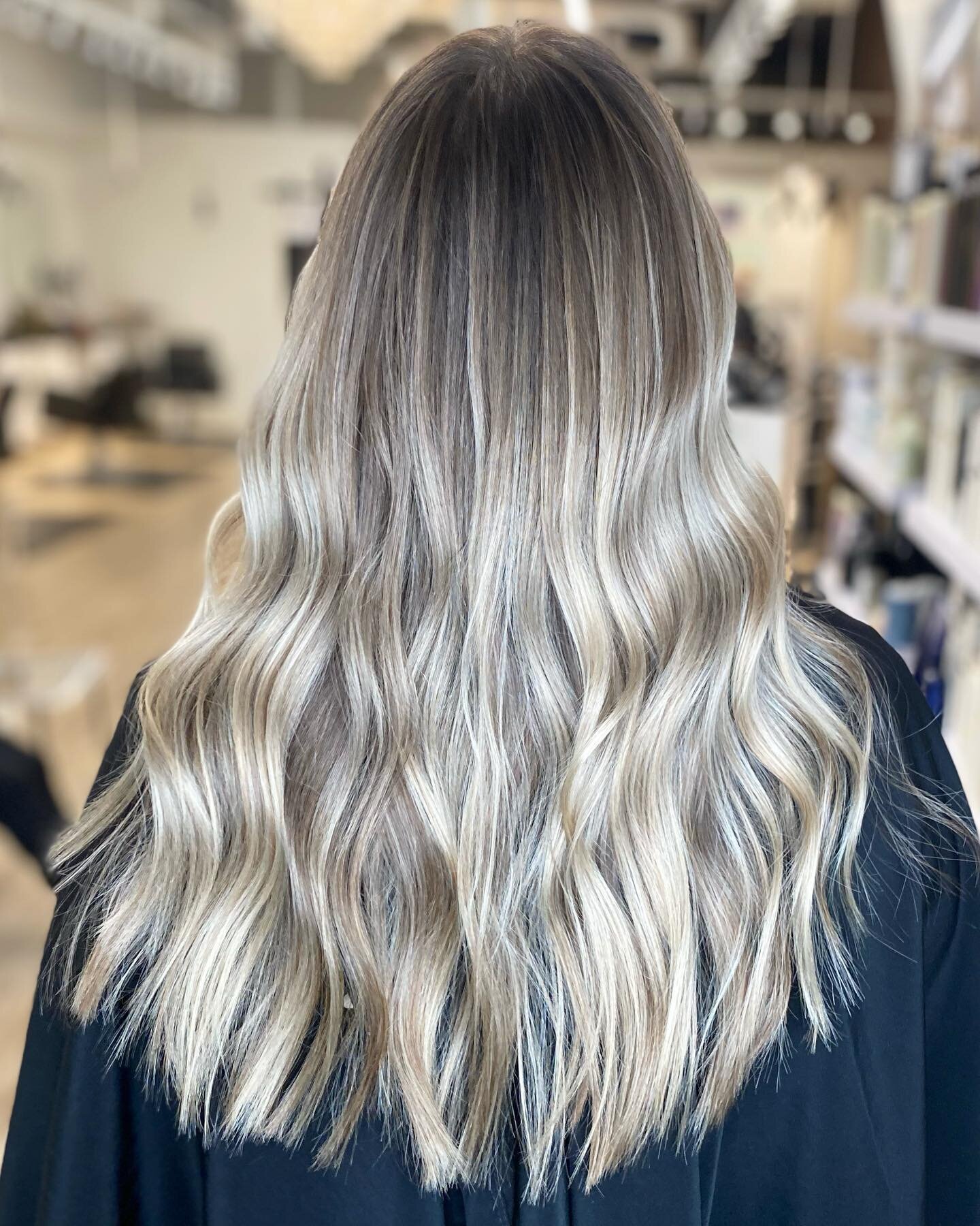 Gorgeous highlights + balayage + x2glaze for this babe 🤩 #havensalonnorfolk