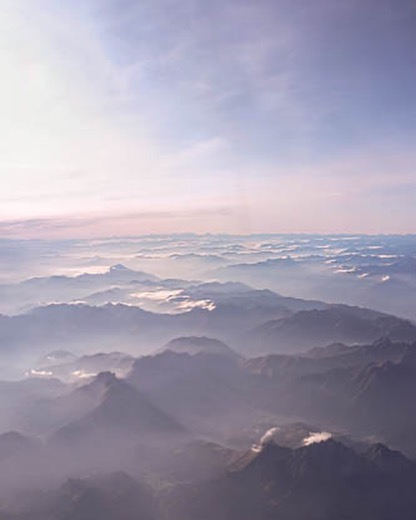 &ldquo;Above the clouds&rdquo;
#alps
#italia
#swizzera 
#fujifilm