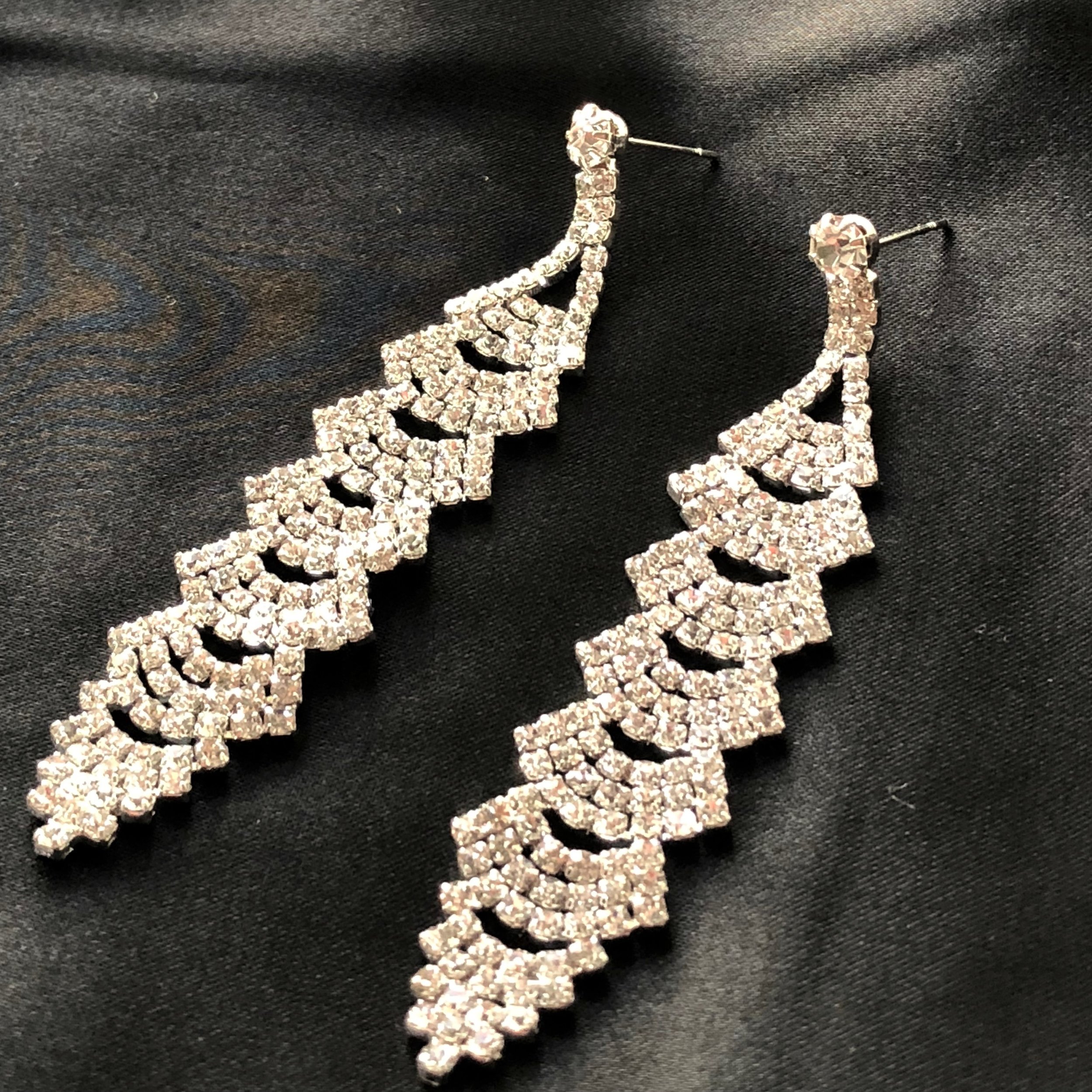 parisa thumnbnail earrings.jpg