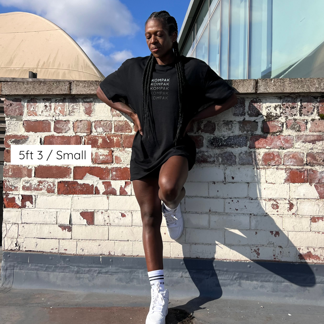 sizing info kompak tee 3.0 jasmin shot .png