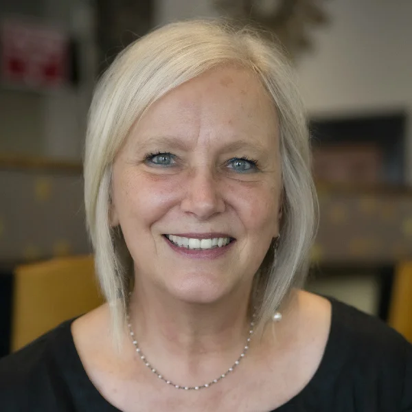 Tayria Ward, Ph.D., has worked intensively with her own and other peoples’ dreams for more than 40 years, and for nearly 20 years has been an avid student of indigenous ways of knowing and being. Tayria is the co-host of Remembering the Truth of Who We Are .