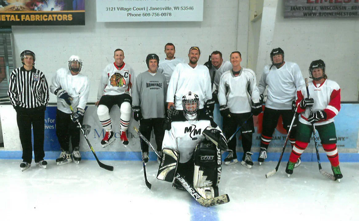 Ian's Hockey Team.jpg