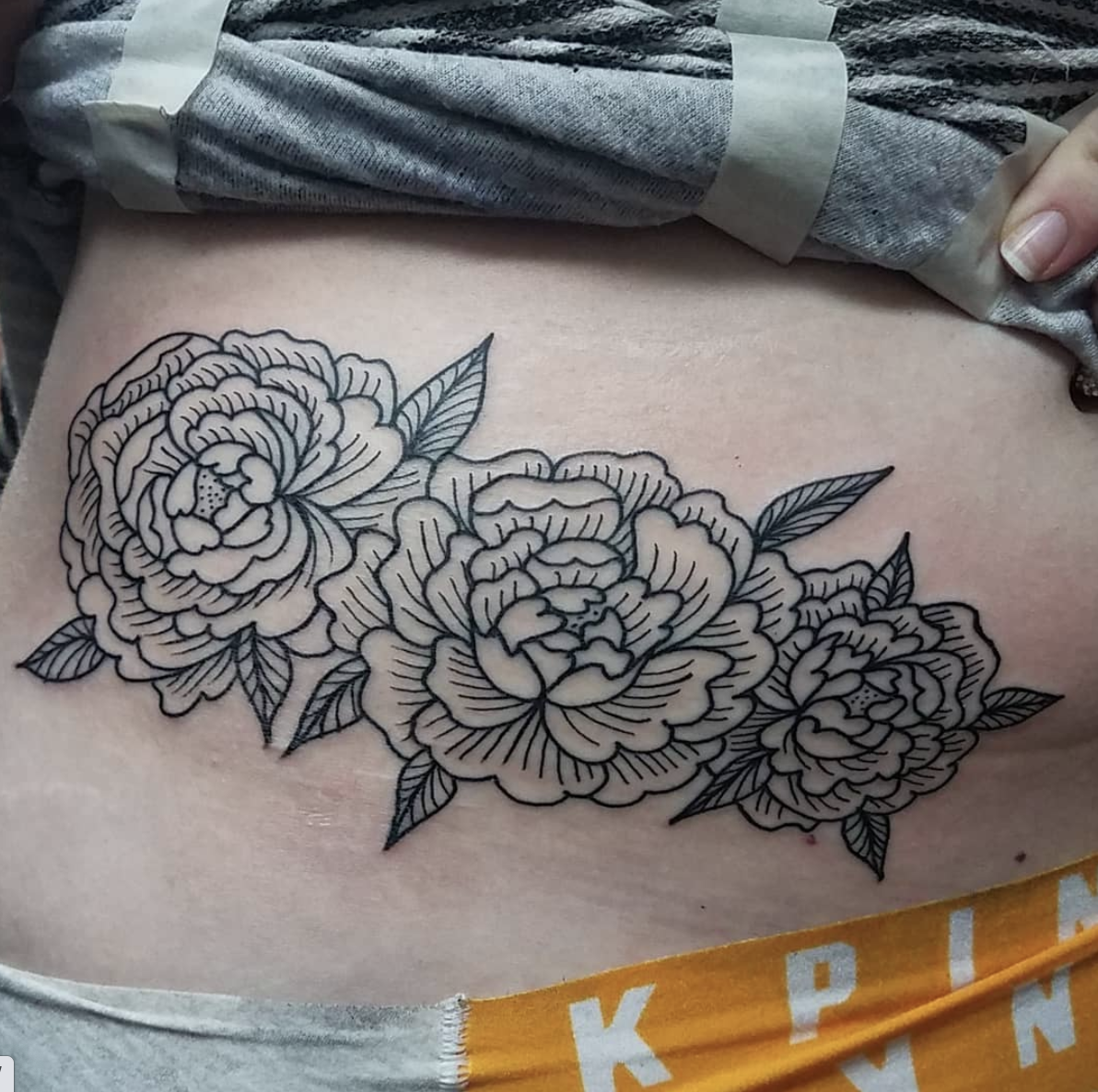 flower outline tattoo.png