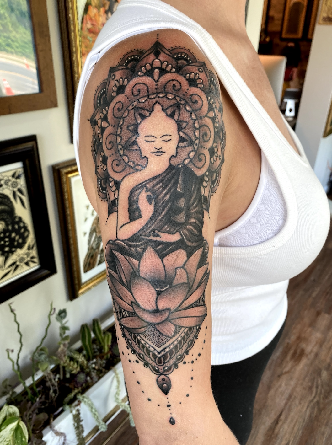 buddha tattoo.png