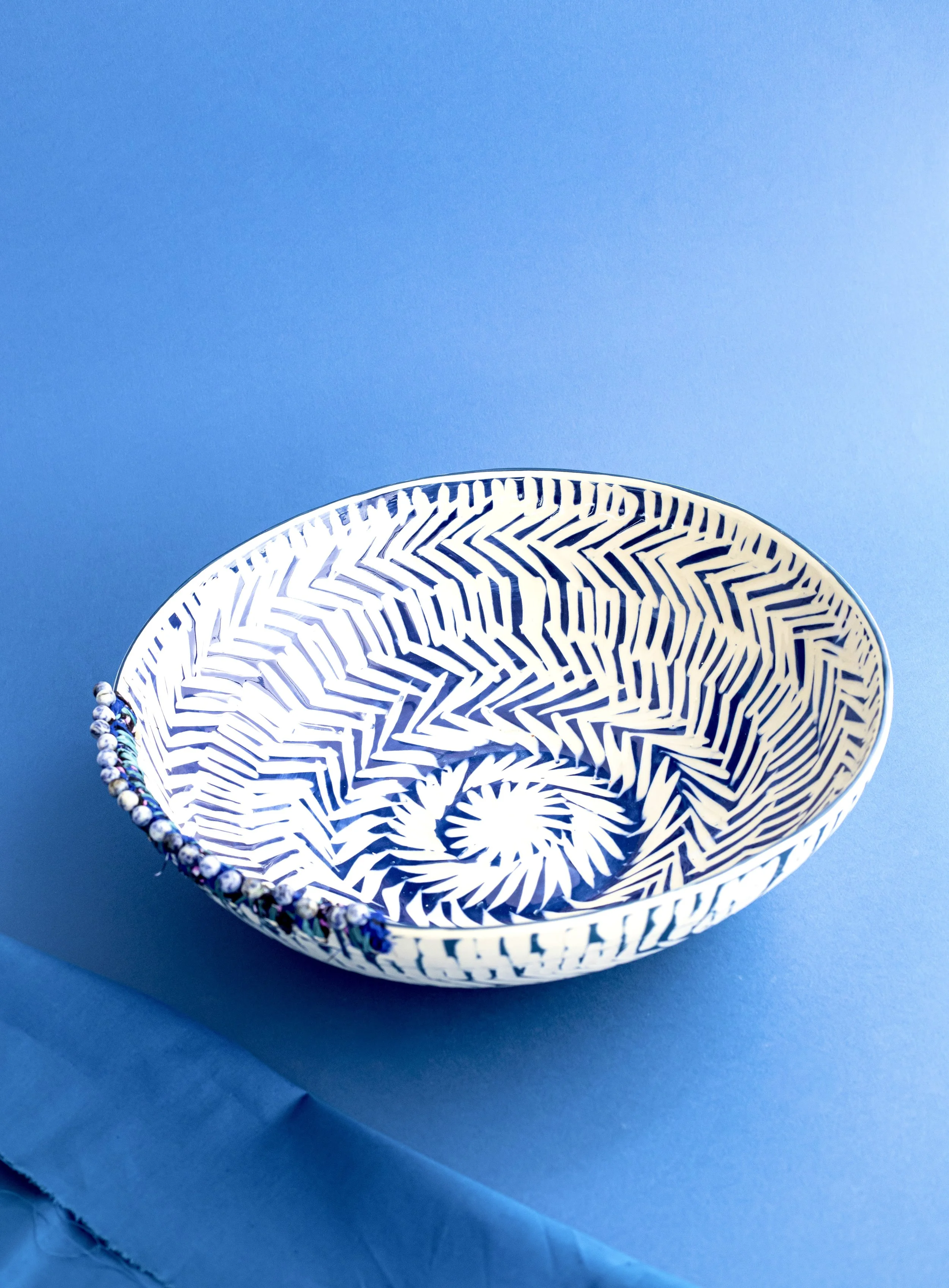 Dancing blues large bowl