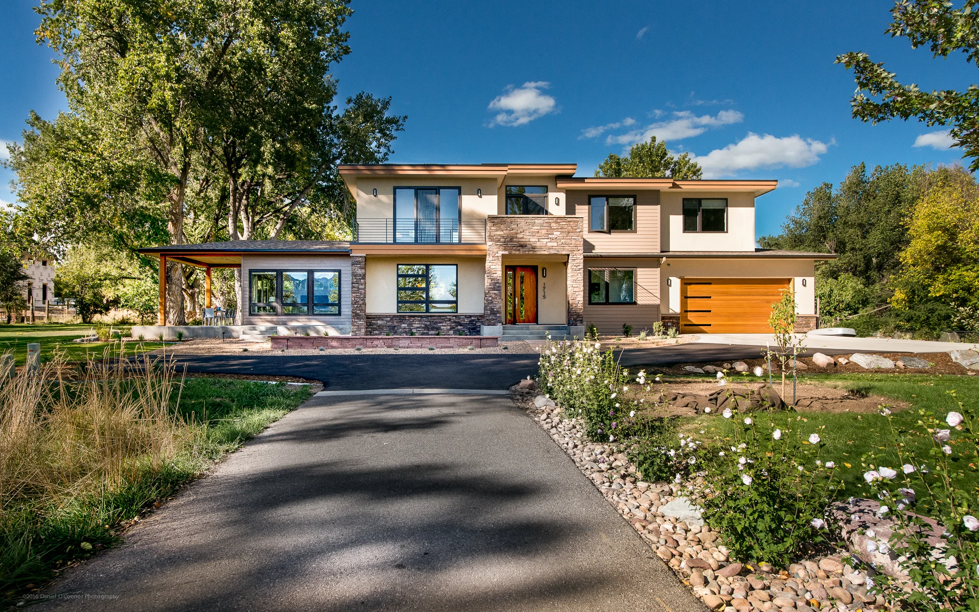 Lakehouse Front.jpg
