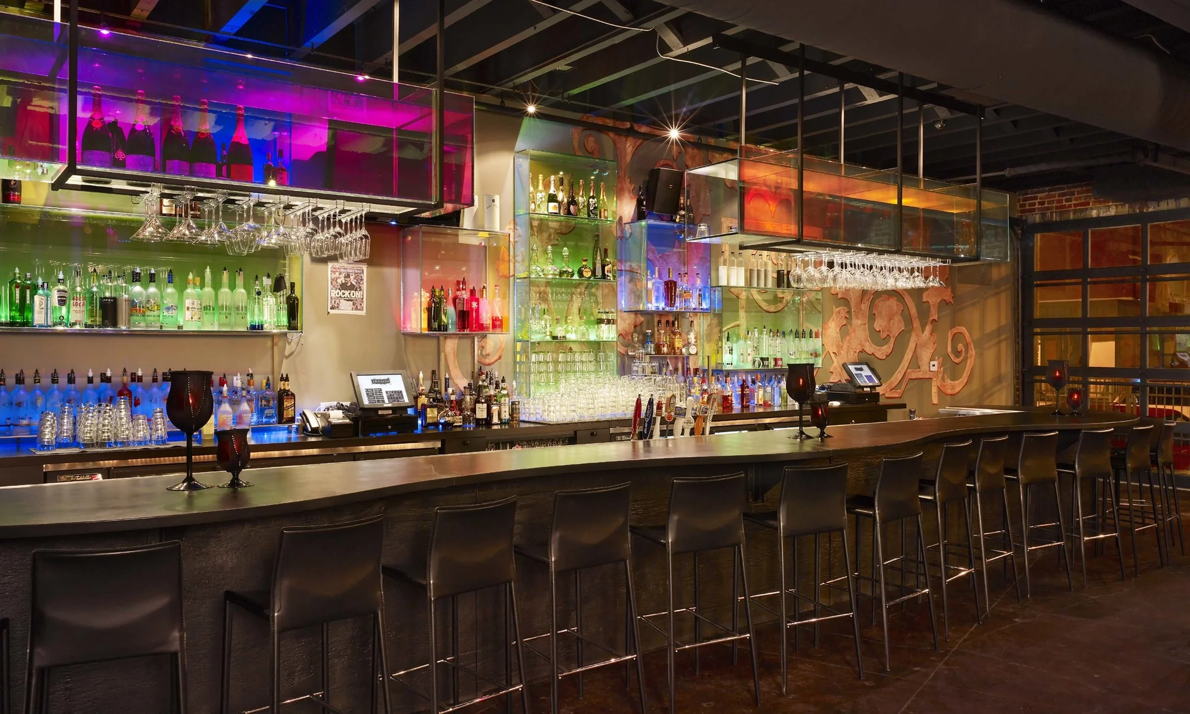 Theorie #146 Main Bar 2.jpg