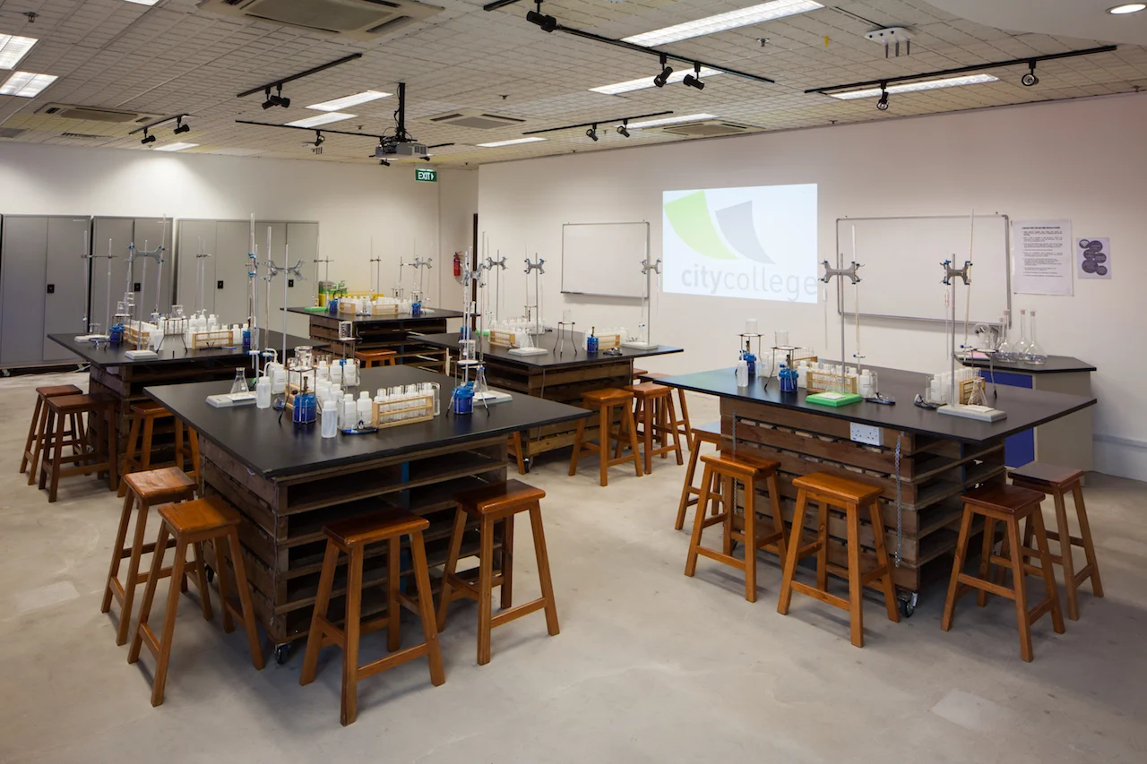 Learning Room 1 (Laboratory set-up)