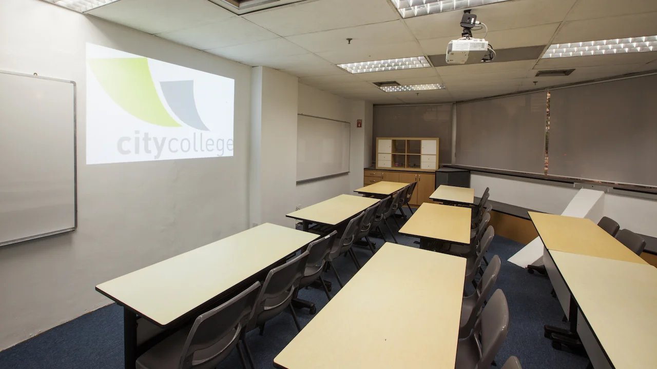 Learning Room 2 (max capacity 30) In North Bridge Centre