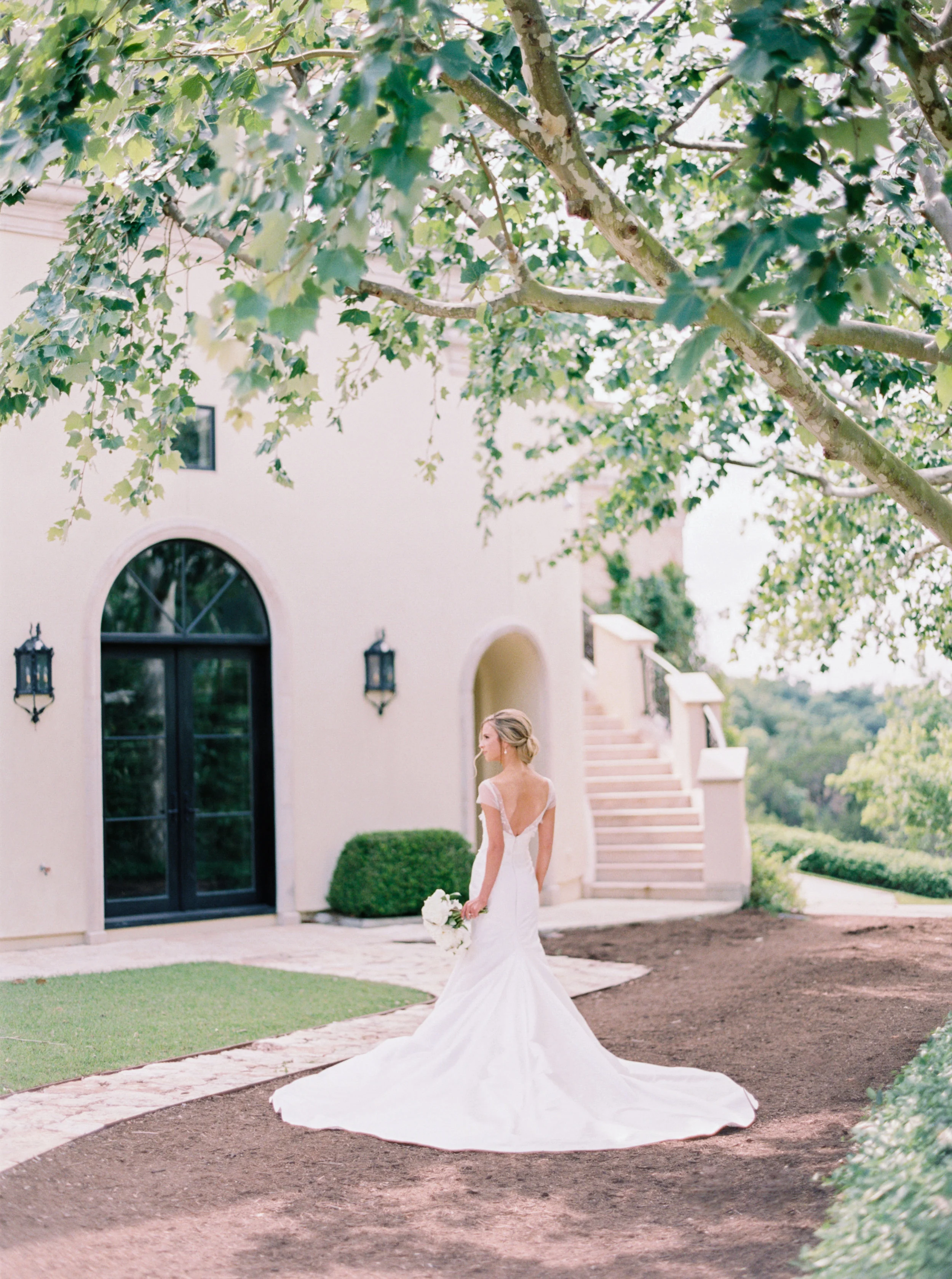 jenna-mcelroy-bridal-portraits-a-southern-tradition-6