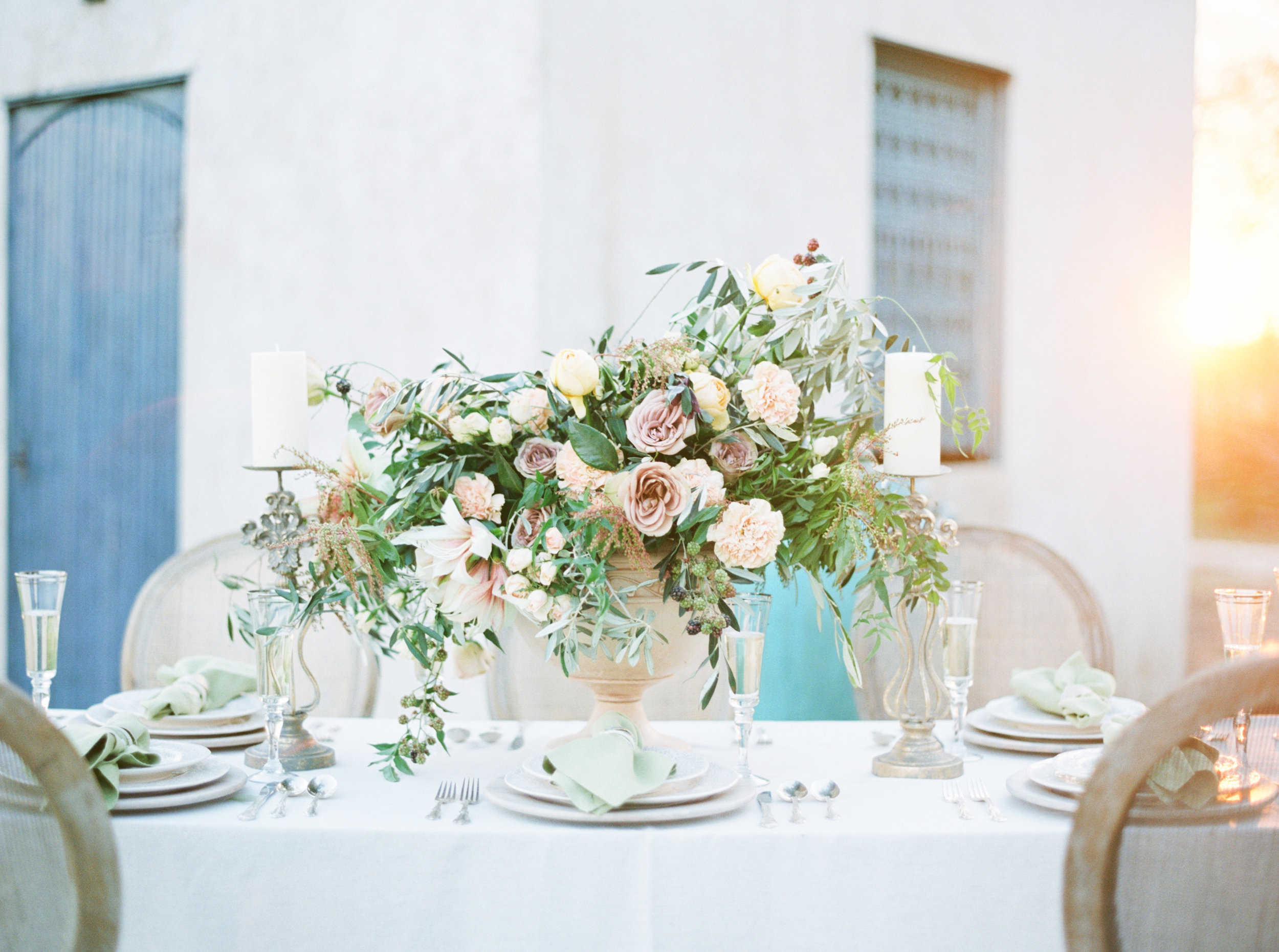 floral centerpiece austin wedding photographer jenna mcelroy