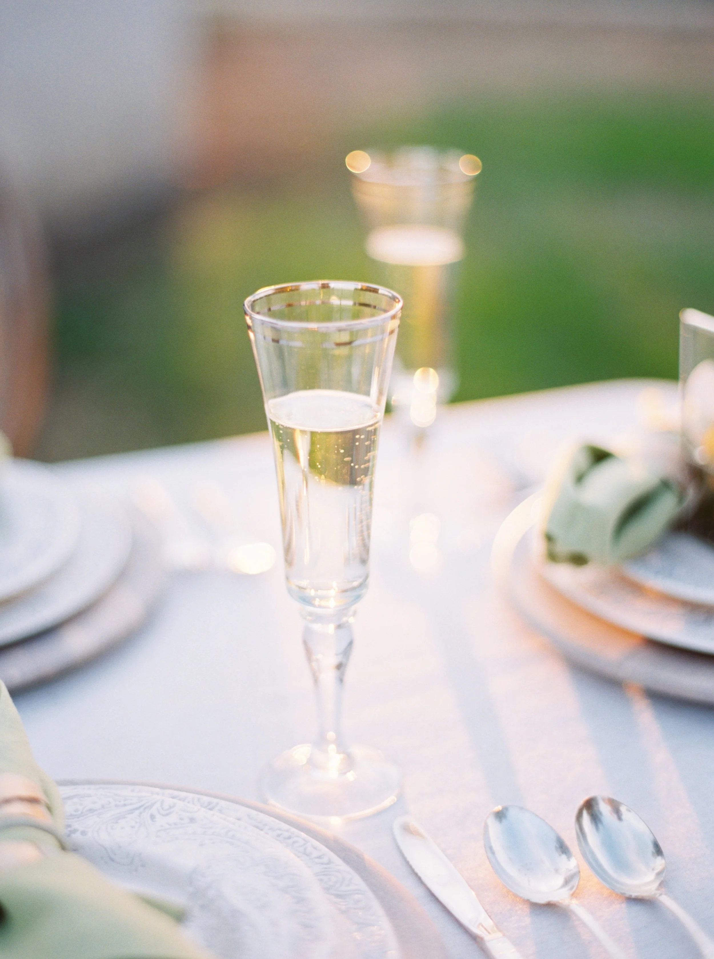 floral centerpiece austin wedding photographer jenna mcelroy