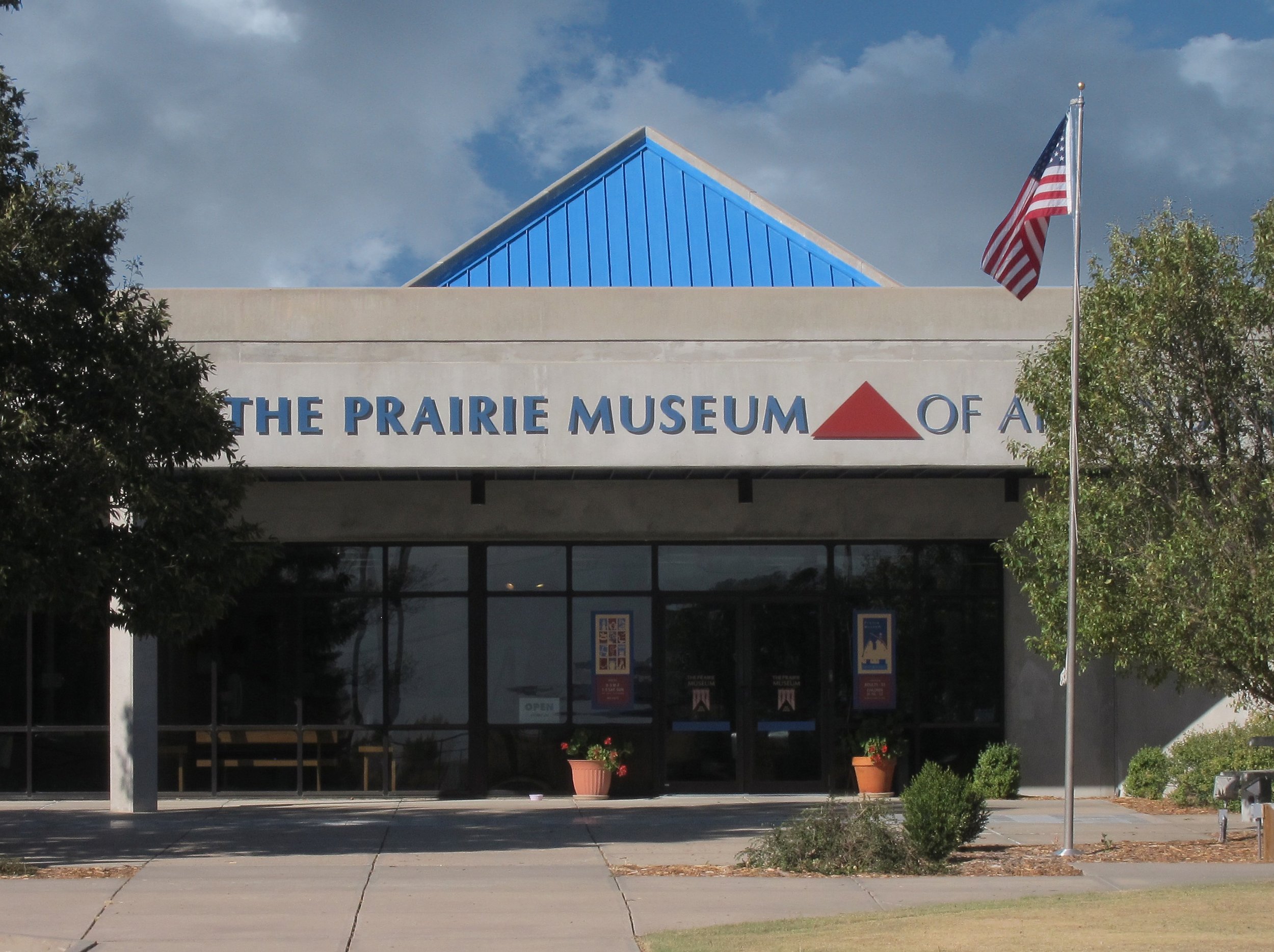 Prairie Museum frontIMG_4419 cr.jpg